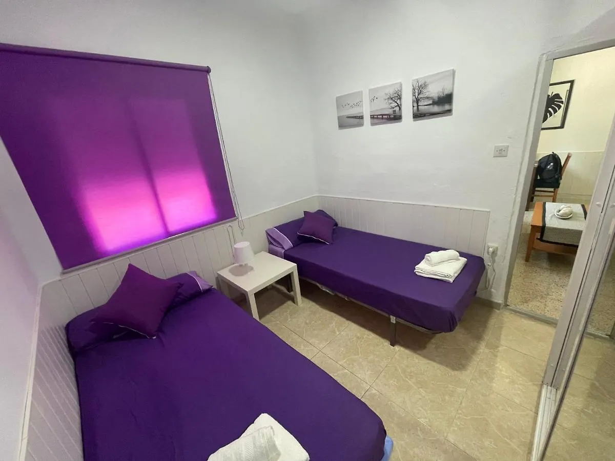 Apartamento Cerca Del Centro-Parking En La Puerta Fuerte Apartment Malaga