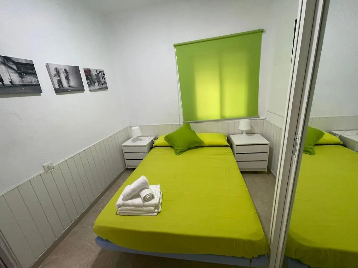 Apartamento Cerca Del Centro-Parking En La Puerta Fuerte Apartment Malaga