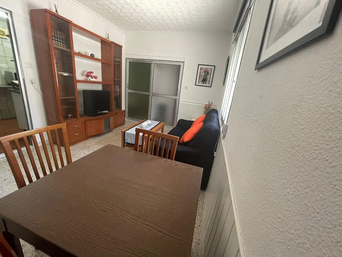Apartamento Cerca Del Centro-Parking En La Puerta Fuerte Apartment Malaga