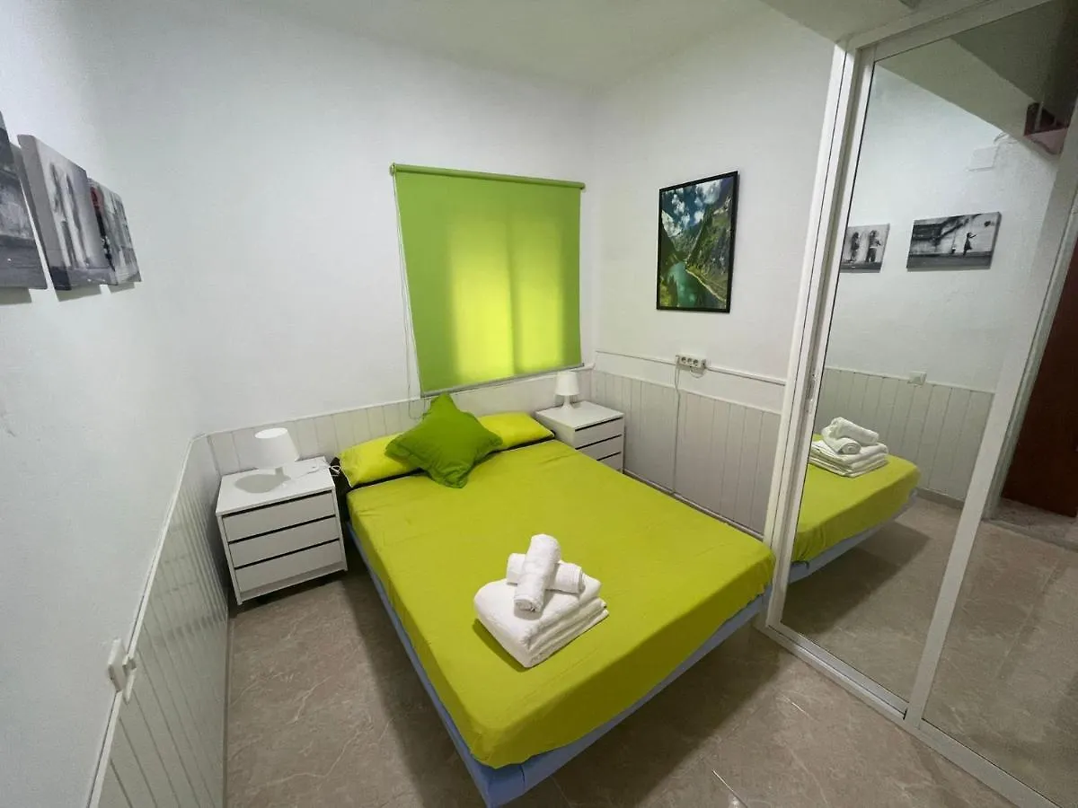 Apartamento Cerca Del Centro-Parking En La Puerta Fuerte Apartment Malaga Spain