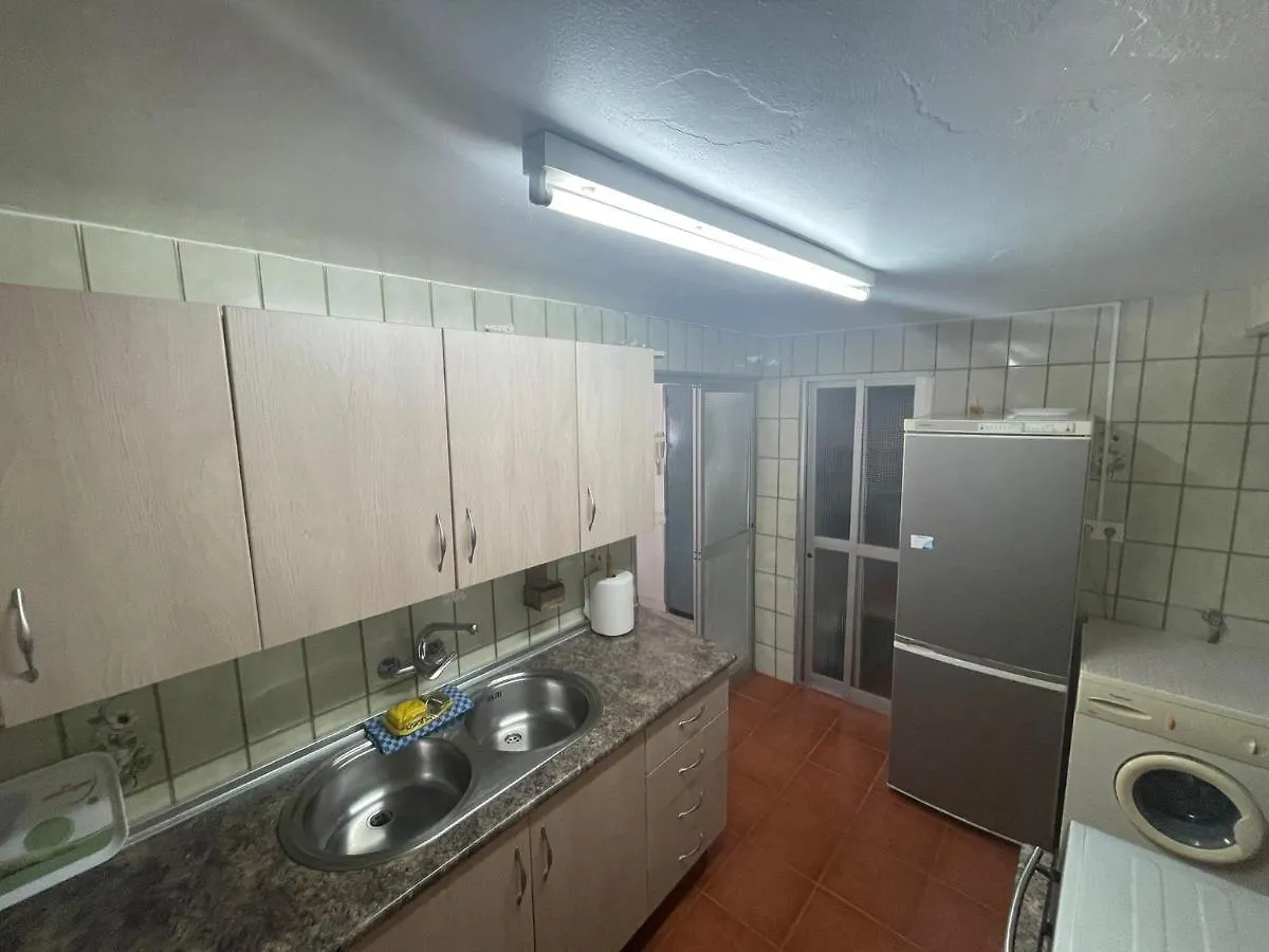 Apartamento Cerca Del Centro-Parking En La Puerta Fuerte Apartment Malaga 0*,